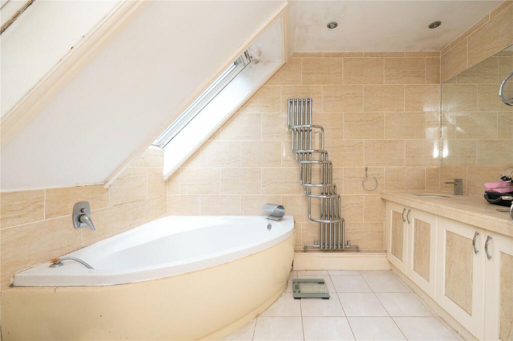 Additional image 13 of Aspen Close, Bricket Wood, St. Albans, Hertfordshire