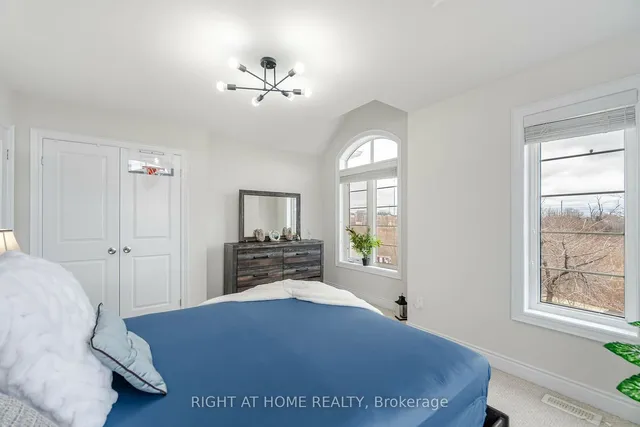 Additional image 28 of 3043 Isaac Ave