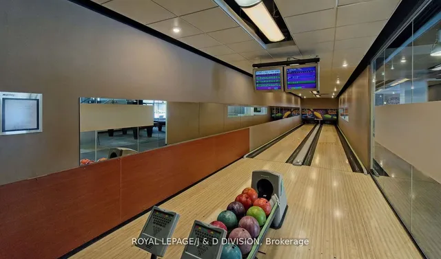 Additional image 34 of 35 Mariner Terr Unit 3702