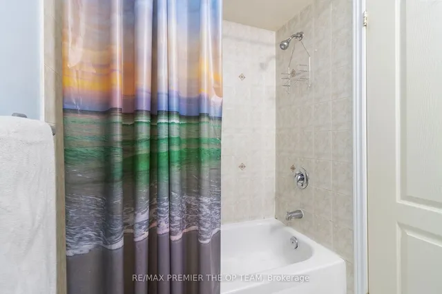 Additional image 27 of 922 Ledbury Cres