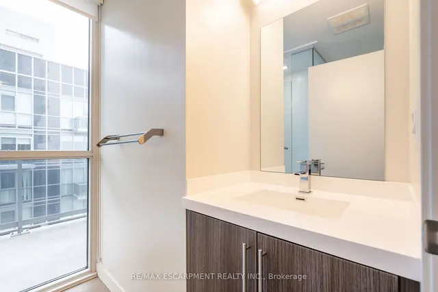 Additional image 21 of 2087 Fairview St Unit 1908