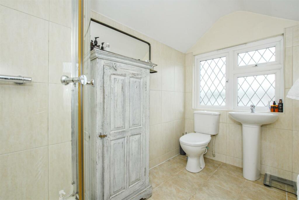 Additional image 14 of Mount Pleasant Lane, Bricket Wood, St. Albans