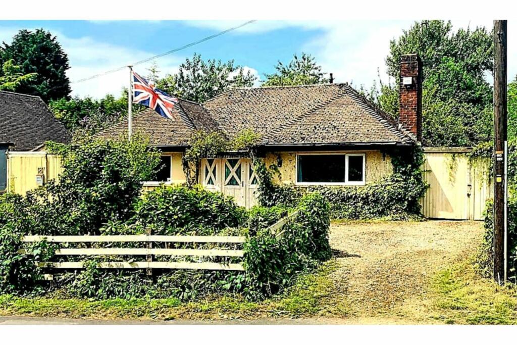 Additional image 20 of Redditch Road, Stoke Heath, Bromsgrove, B60