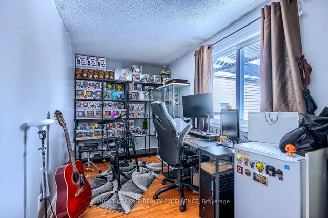 Additional image 30 of 17 Hilldowntree Tr