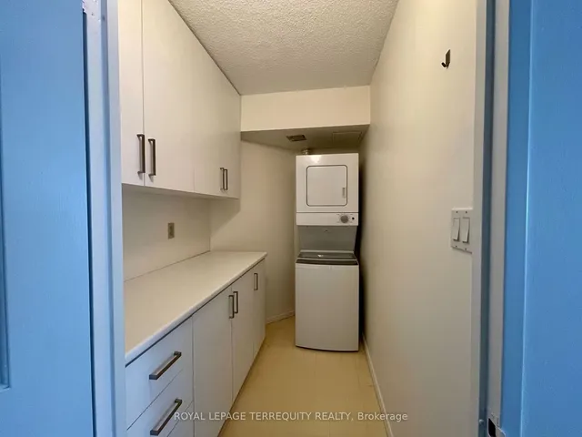 Additional image 16 of 30 Greenfield Ave Unit 1105