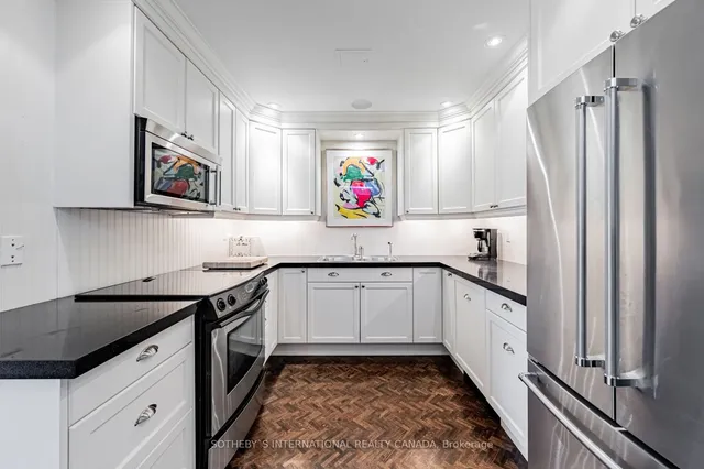 Additional image 13 of 18 Lower Village Gate Unit PH7