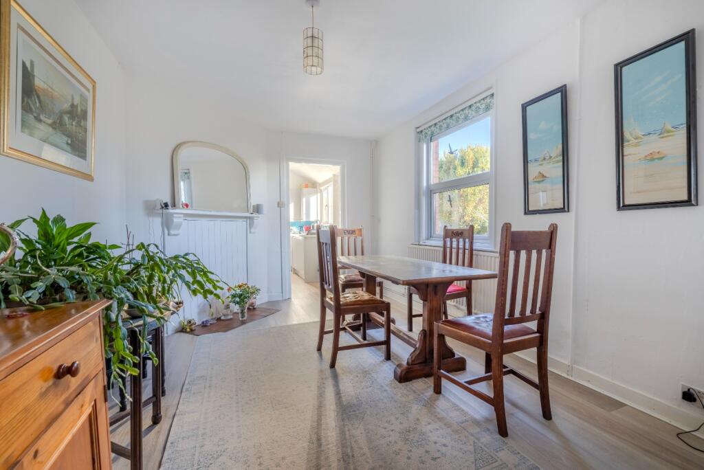 Additional image 28 of Central Wells