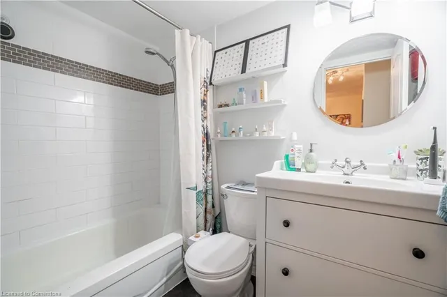 Additional image 16 of 10 John St Unit 413