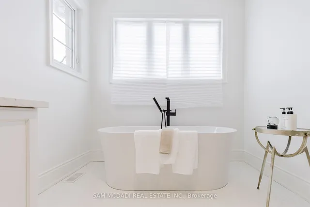 Additional image 22 of 1335 BRITTON Cres