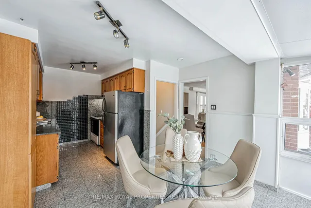 Additional image 16 of 18 Shoreview Dr