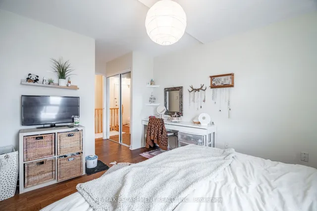 Additional image 15 of 10 John St Unit 413