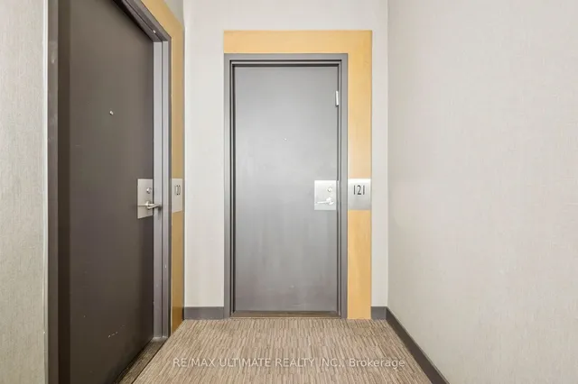 Additional image 5 of 1030 King St Unit 121