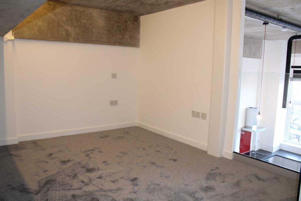 Additional image 7 of 150 High Street, West Bromwich