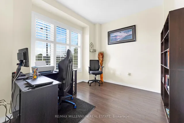 Additional image 13 of 71 Cook St