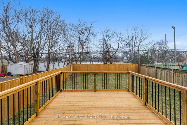 Additional image 16 of 1049 Greenwood Ave