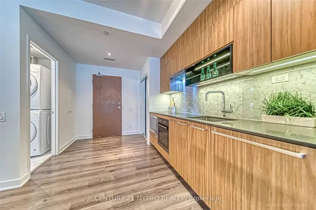 Additional image 10 of 90 Queens Wharf Rd Unit 807