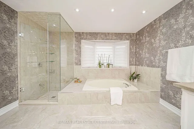 Additional image 31 of 63 Leeward Dr