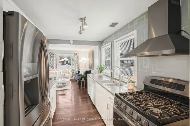 Additional image 16 of 528 UPPER WENTWORTH St