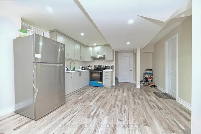 Additional image 32 of 22 Thornapple St