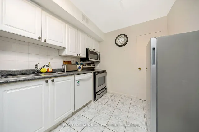 Additional image 14 of 2 Valhalla Inn Rd Unit 215