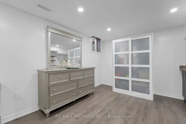 Additional image 26 of 14 Glencairn Sq