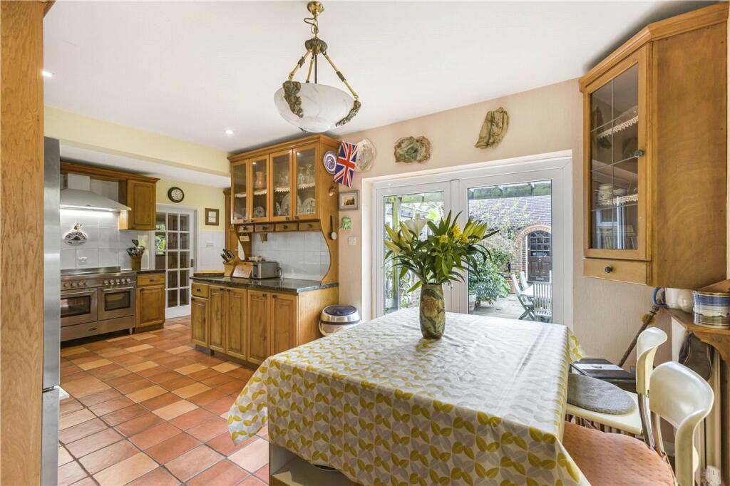 Additional image 8 of Pottersheath Road, Welwyn, Hertfordshire, AL6