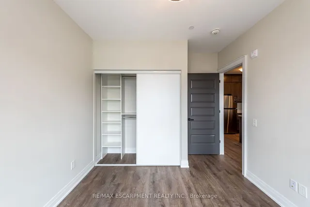 Additional image 25 of 50 Kaitting Tr Unit 303