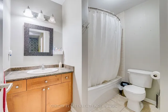 Additional image 26 of 843 Gifford Cres