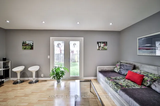 Additional image 6 of 79 Warwick Castle Crt