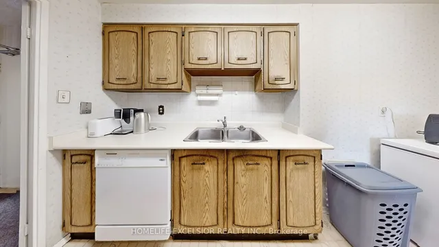 Additional image 16 of 4005 Don Mills Rd Unit 245