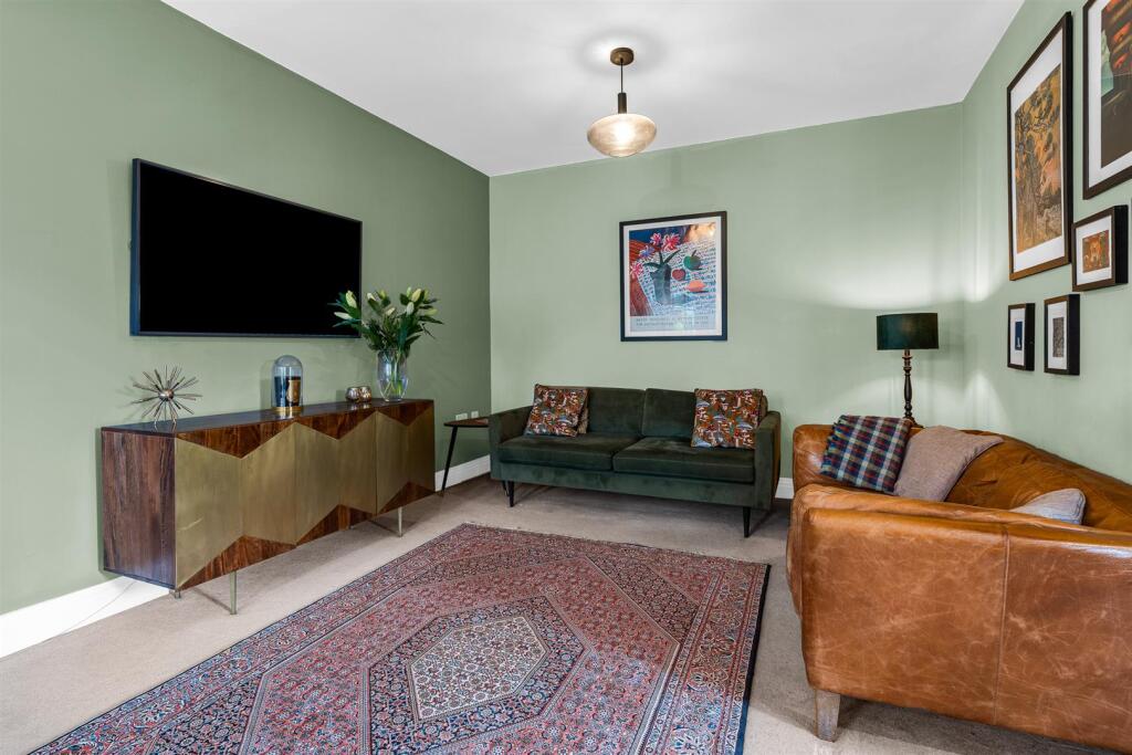 Additional image 34 of Butterwick Way, Welwyn