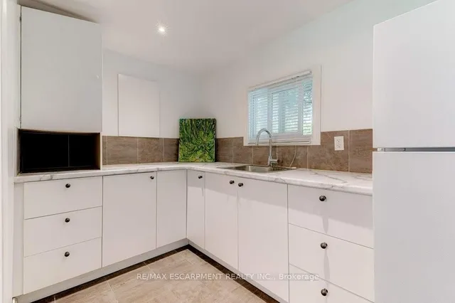 Additional image 35 of 183 Mill St