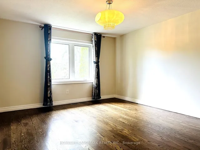 Additional image 12 of 125 Bannatyne Dr