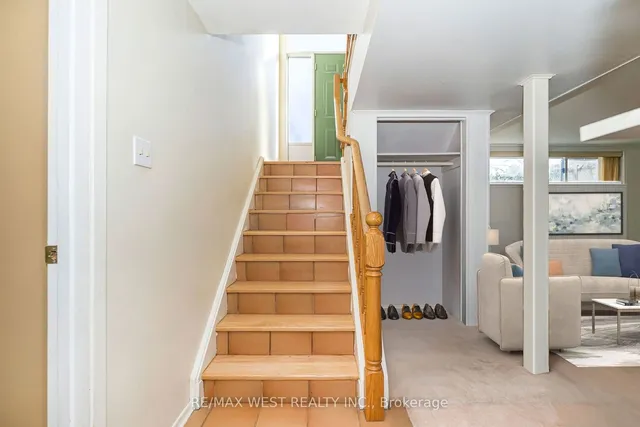 Additional image 16 of 42 Sir Raymond Dr