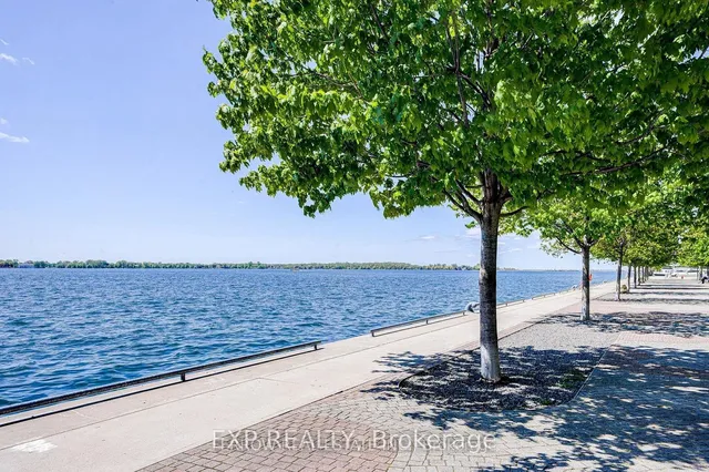 Additional image 36 of 39 Queens Quay Unit 101