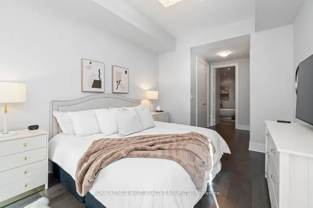 Additional image 18 of 29 Queens Quay Unit 904