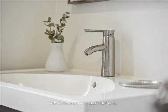 Additional image 25 of 55 Balmoral Ave