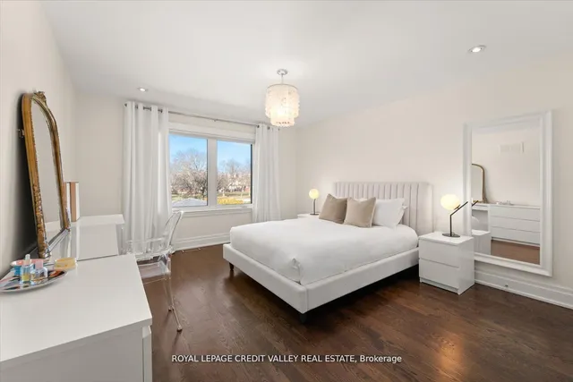 Additional image 24 of 128 Laurel Ave