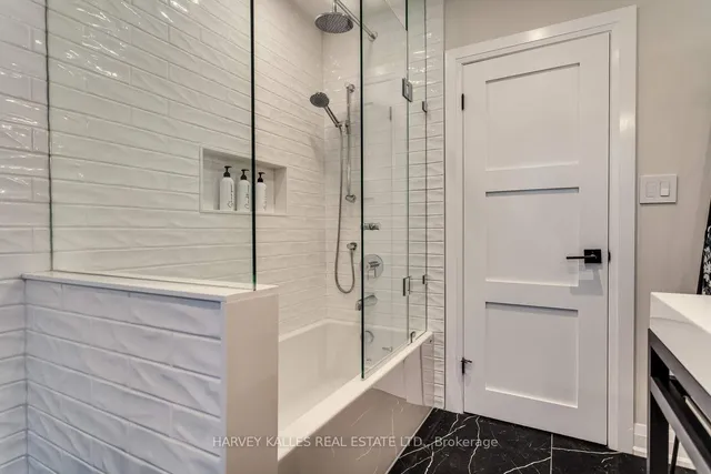 Additional image 39 of 58 Palm Dr