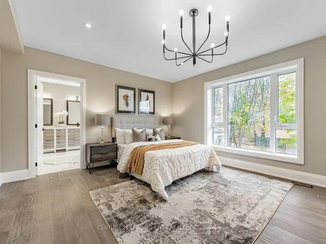 Additional image 18 of 19 DONALDA Cres