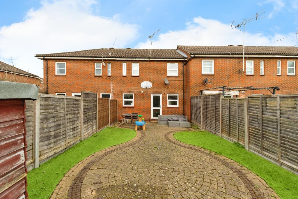 Additional image 14 of Broadwater Crescent, Welwyn Garden City