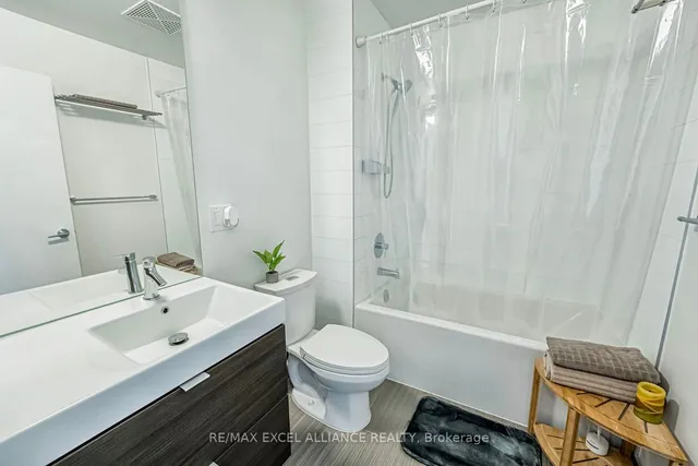 Additional image 24 of 62 Forest Manor Rd Unit 2007