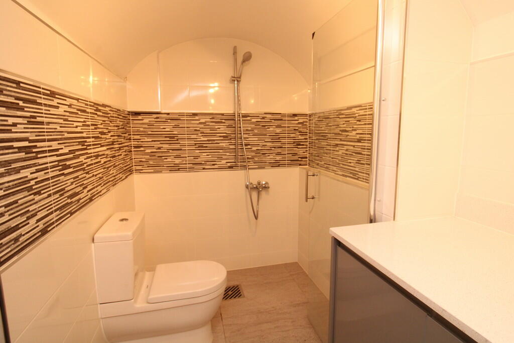 Additional image 11 of 49 Lee Crescent