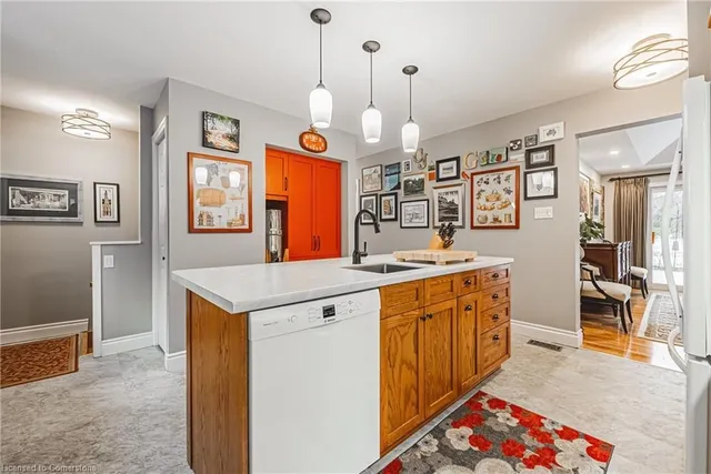 Additional image 12 of 61 Home St