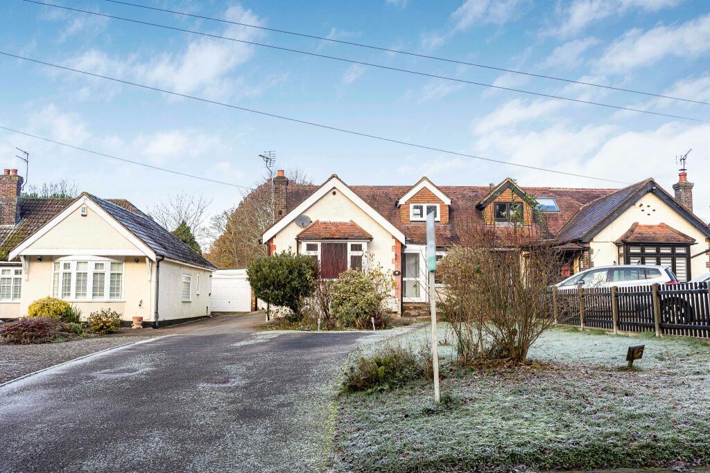 Primary image of Dixons Hill Close, Welham Green, AL9