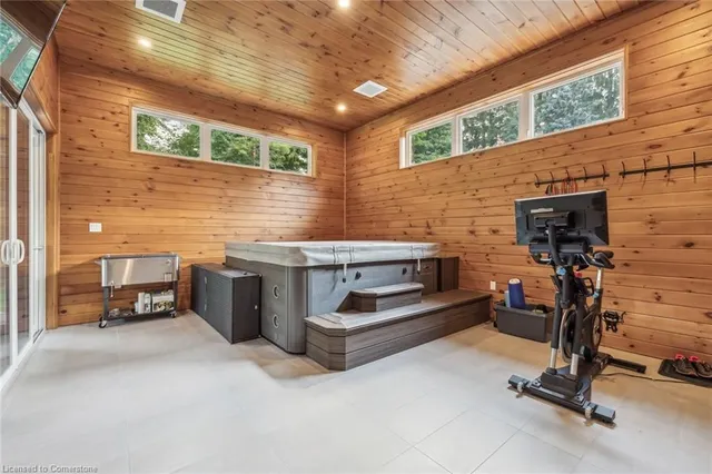 Additional image 18 of 60 Garden Ave