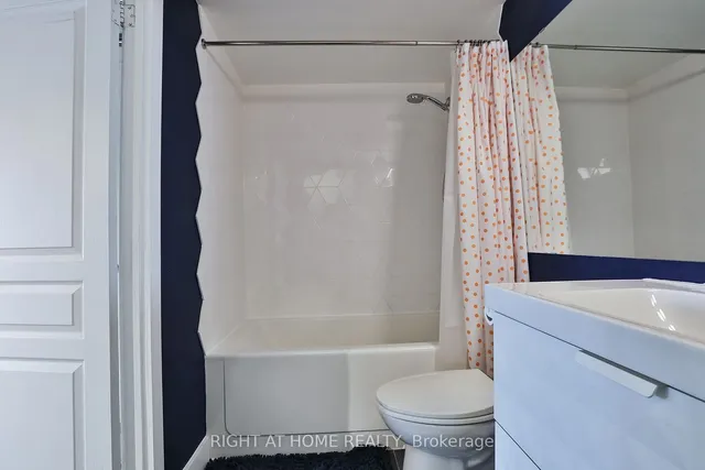 Additional image 28 of 77 Lombard St Unit 303