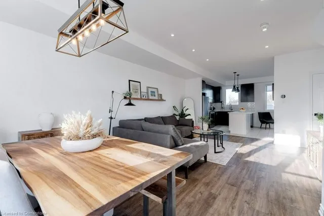 Additional image 19 of 219 Dundas St Unit 44