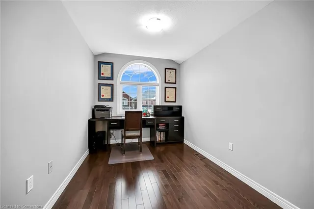 Additional image 39 of 31 Showcase Dr