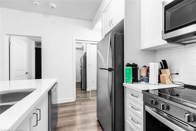 Additional image 20 of 470 Dundas St Unit 214